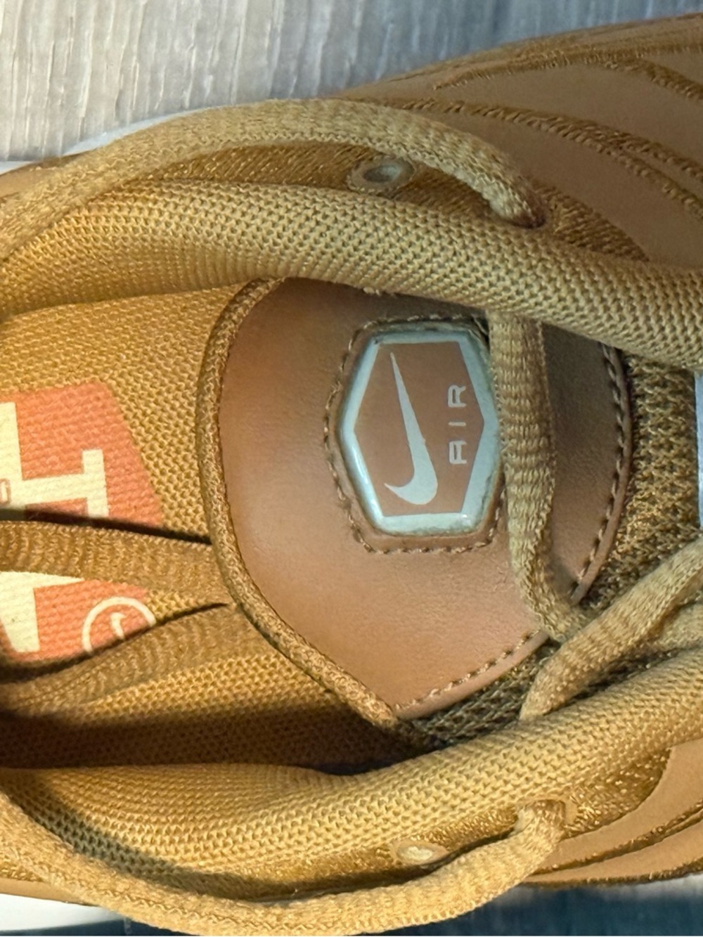 Nike Men’s Caramel/Tan Athletic Sneakers - Picture 3 of 3